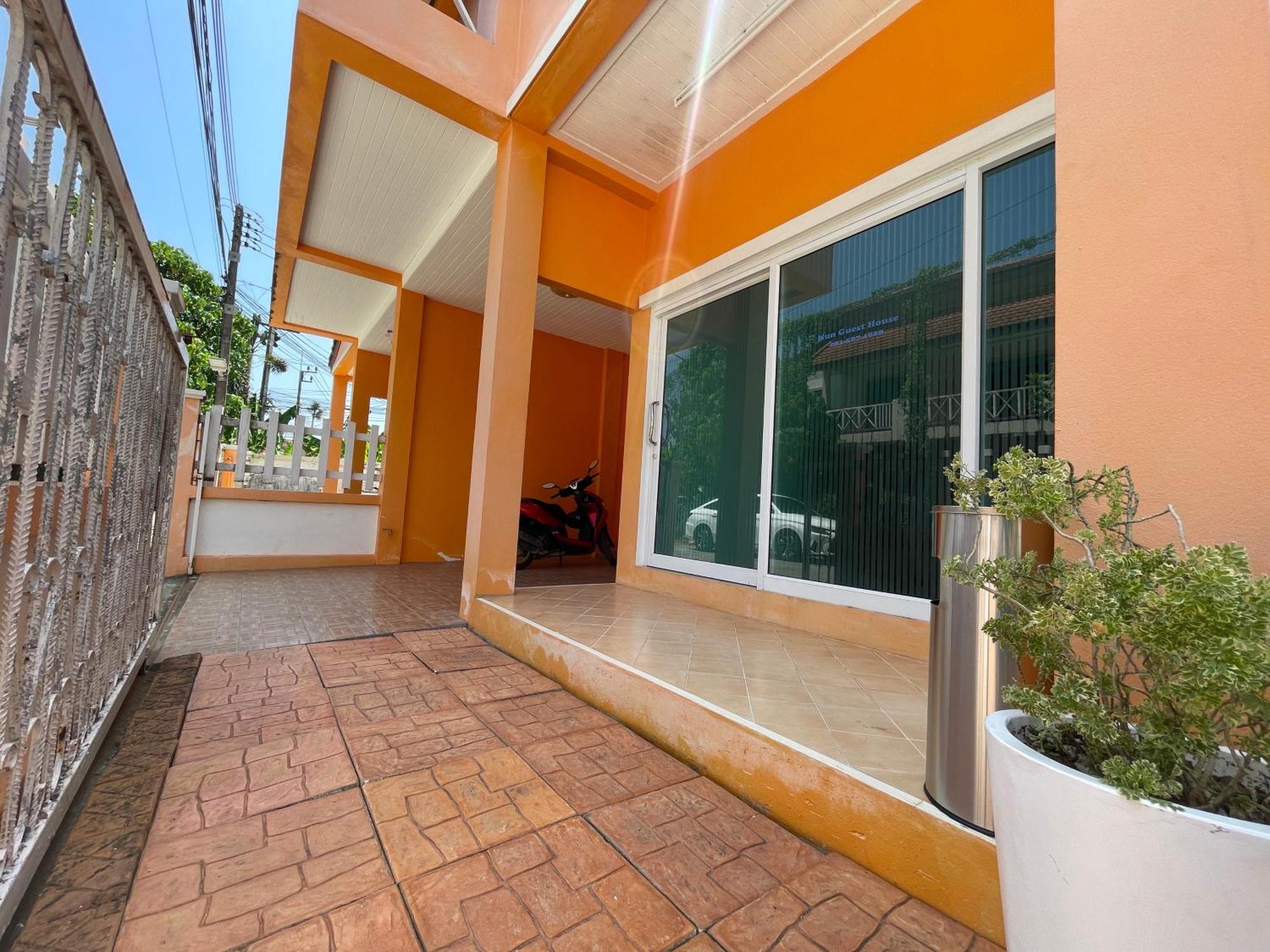 Nun Guest House Ban Bo Han Exterior photo